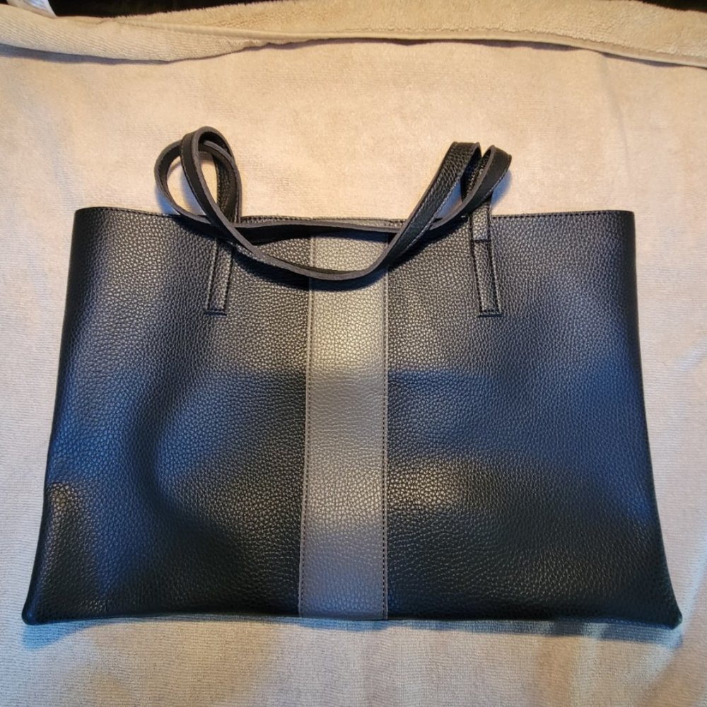 Black Vince Camuto  Pebbled Vegan Leather Tote with Dust Bag